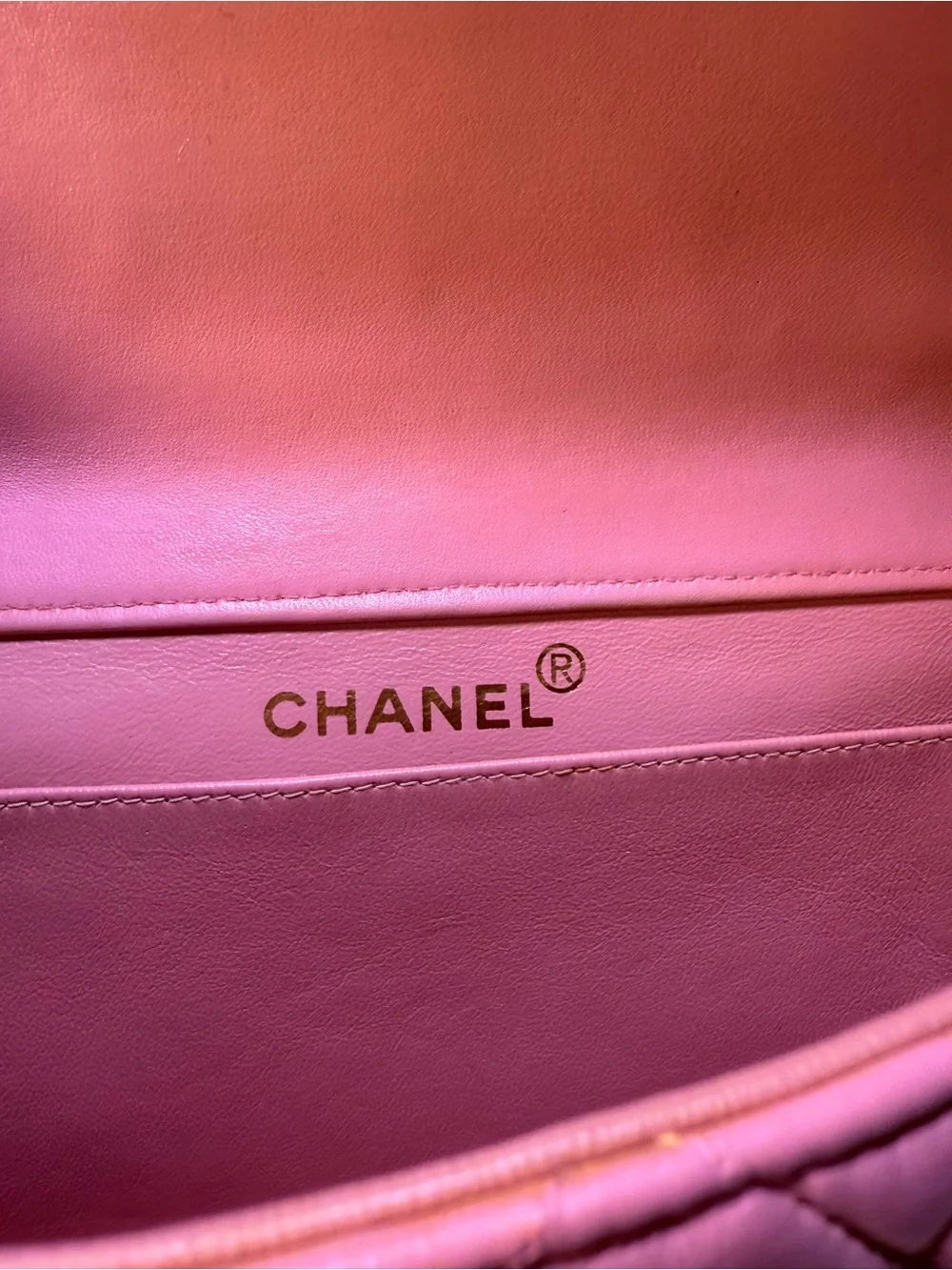CHANEL this kind